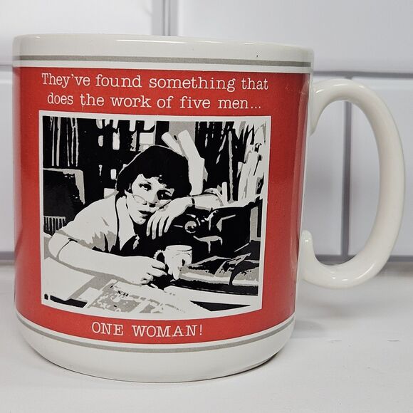 Vtg Black White Coffee Cup Red Mug Comic Strip One Woman Does The Work Of 5 Men - Picture 11 of 12